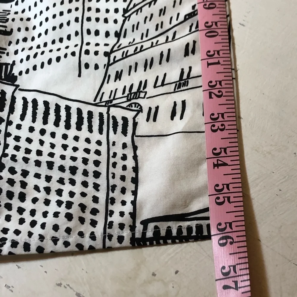 Black & White Cityscape/Skyline Wall Art “Tapestry”,Modern Urban Print on Fabric